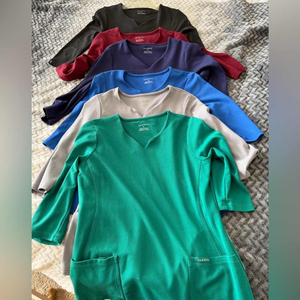 Jaanuu V-Neck Scrub Tops 3/4 Sleeves size Small S Burgundy, Black, Gray etc.